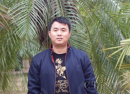 深圳擎旗信息技術(shù)有限公司董事長(zhǎng)及技術(shù)總監(jiān)李泓